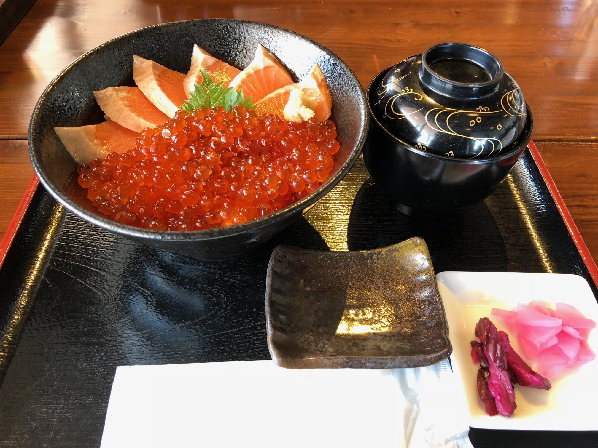 イクラ丼1